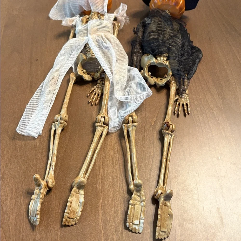 NWOT Pumpkin Head Skeleton Couple Bride & Groom - Bendable Arms & Legs 18” Long